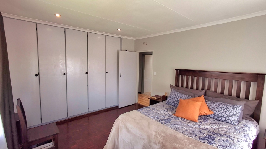 3 Bedroom Property for Sale in Vaalpark Free State